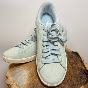 Puma Vikky V3 Suede Womens Sneakers NitroBlue 7.5